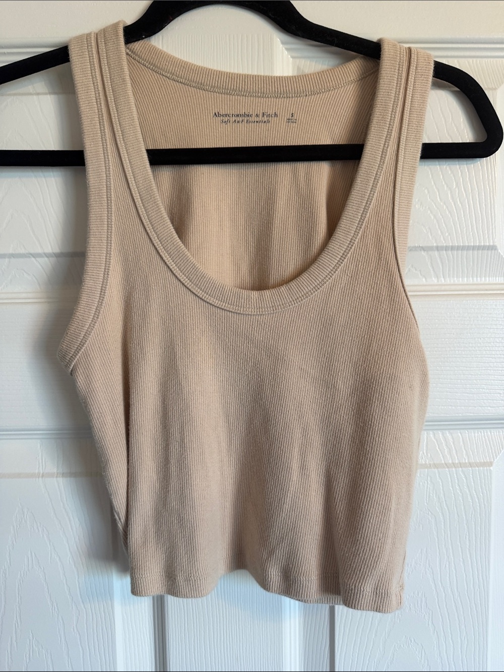 Abercrombie & Fitch Soft A&F Essentials Ribbed Crop Tank Beige S